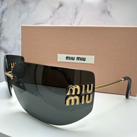 New MIU MIU Sunglasses - Picture 15 of 16